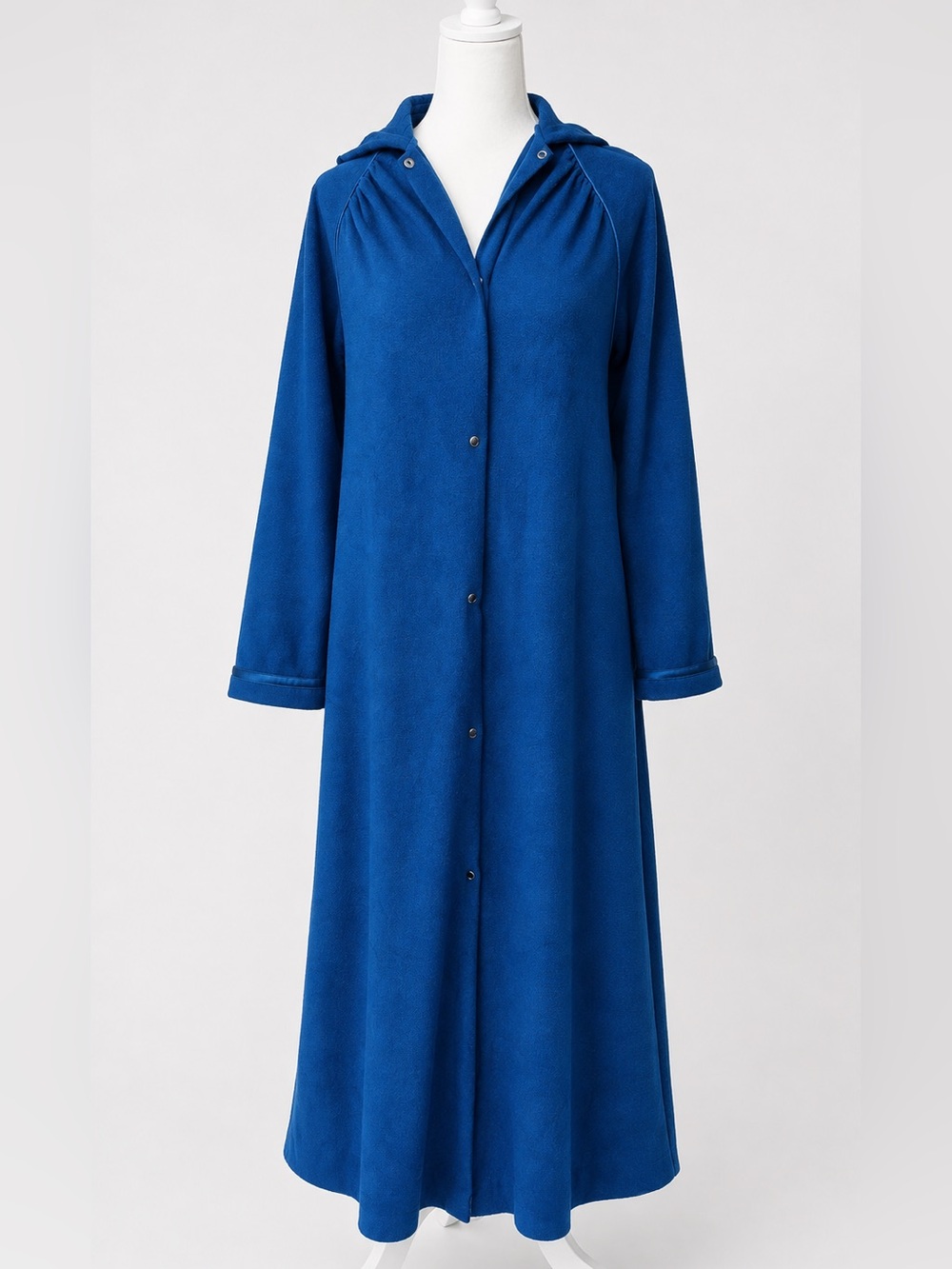 Vintage Vanity Fair Petites M Royal Blue Fleece Housecoat Robe Snap Front Long